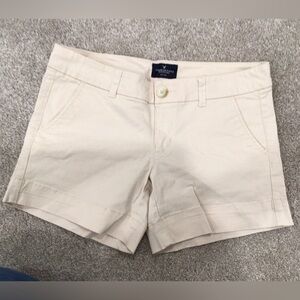 Khaki short AE
